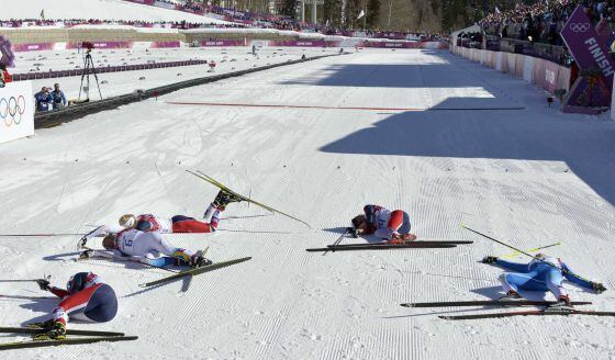 Un grupo de esquiadoras de fondo, tras la prueba.