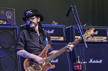 Lemmy Kilmister, mítico bajista de Motörhead, durante su actuación en el pasado festival de Glastonbury 2015, en Inglaterra.