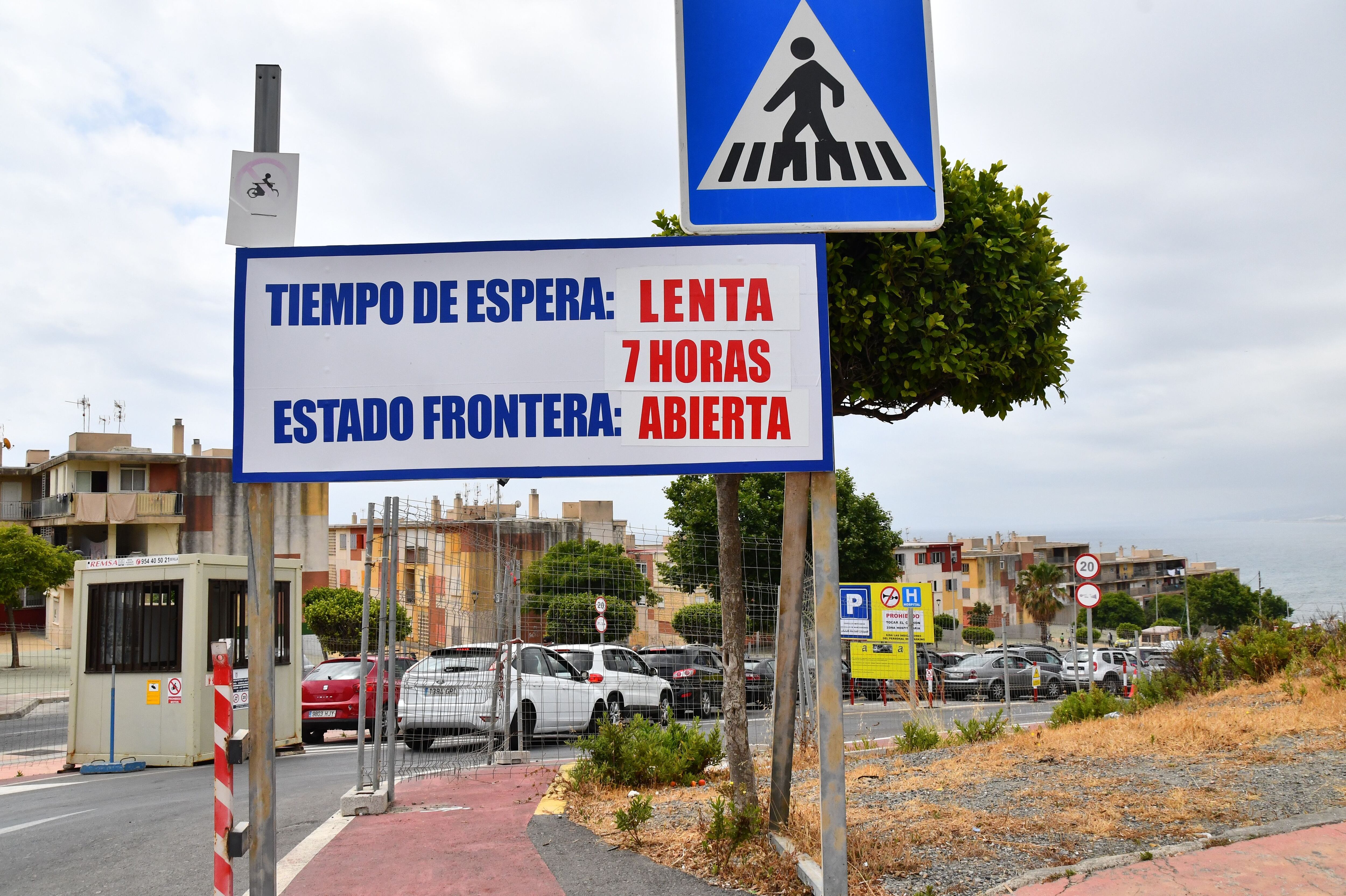 Ceuta/02.07.2022.-Zona de embolsamiento previo a pasar la frontera con Marruecos.