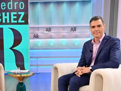 Ana Rosa Quintana y Pedro Sánchez, esta mañana, durante la entrevista en Telecinco.