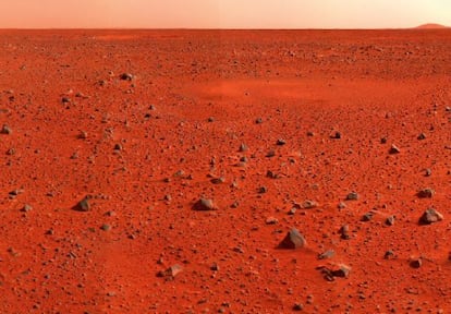 Una especie de paisaje dunar (coloreado artificialmente) a partir de una imagen tomada en 2006 por el ‘Opportunity’.