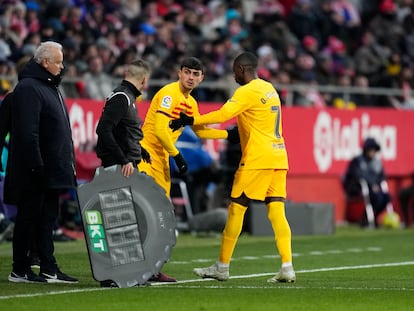 Dembélé, reemplazado por Pedri en el duelo ante el Girona en Montilivi.