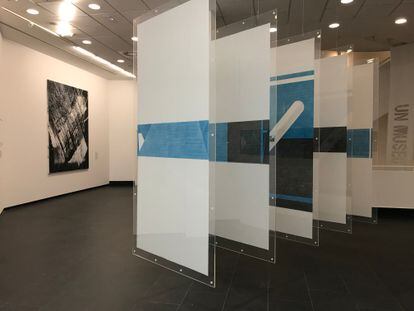 Instalación de Concha Jerez en la exposición 'Historia del arte' del CA2M.