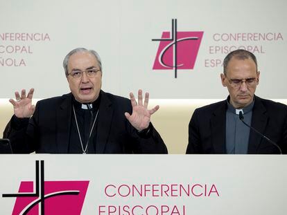 El obispo auxiliar de Toledo, Francisco César García Magán, este viernes durante la rueda de prensa celebrada en Madrid.
