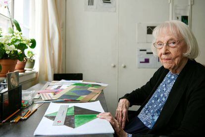 Carmen Herrera, en su estudio en Nueva York.