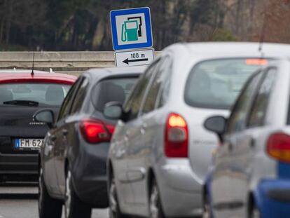 Conductores en Dobrovo, localidad de Eslovenia  cercana a la frontera con Italia