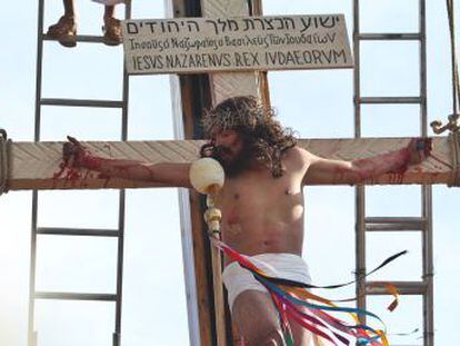 El barrio de Iztapalapa, en la capital mexicana, se prepara para el Vía Crucis más importante y masivo del país la representación más real del sufrimiento de Jesús