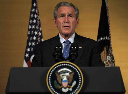 George Bush ha dado una rueda de prensa sobre la guerra abierta en Georgia durante su estancia en China