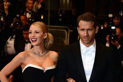 El matrimonio de actores formado por Blake Lively y Ryan Reynolds en una de sus apariciones en la alfombra roja.