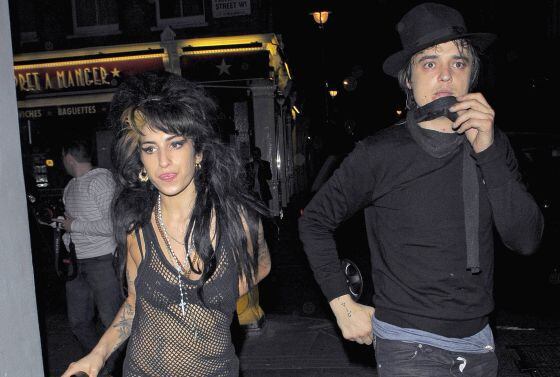 Amy Winehouse y Pete Doherty, en 2008.