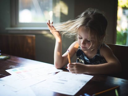 Ni castigo ni premios: así debe actuar ante las notas de sus hijos