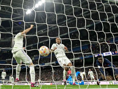 Militao marca en propia puerta el único tanto del partido el jueves en el Santiago Bernabéu.