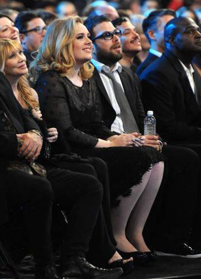 Adele y Simon Konecki, en los premios Grammy en febrero de 2012.