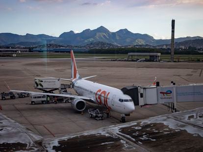 Un avión de la aerolínea Gol en el Aeropuerto Internacional de Galeão, en Río de Janeiro, en febrero de 2023.