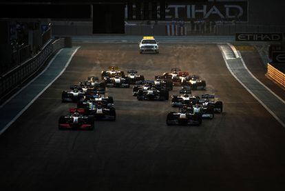 Imagen de la salida del GP de Abu Dabi de 2009.