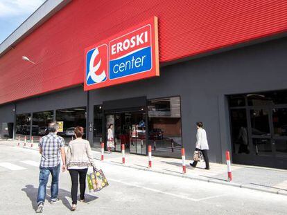 Dia y Eroski se acusan de incumplimiento de contrato en su alianza de compras