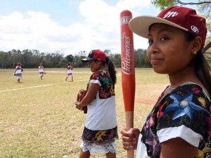 Las Diablitas de Hondzonot, un equipo de mujeres de sóftbol en la Riviera Maya