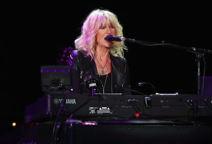 Christine McVie, de Fleetwood Mac, actuando en Nueva York el 30 de julio de 2017.