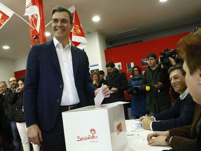 Pedro Sánchez vota aquest dissabte a Pozuelo de Alarcón.
