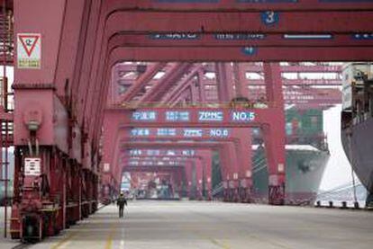 Un muelle en el puerto de Ningbo Beilun en Ningbo, provincia de Zhejiang (China). EFE/Archivo