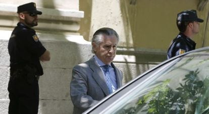 El expresidente de Caja Madrid Miguel Blesa, a su salida del Tribunal Superior de Justicia de Madrid.