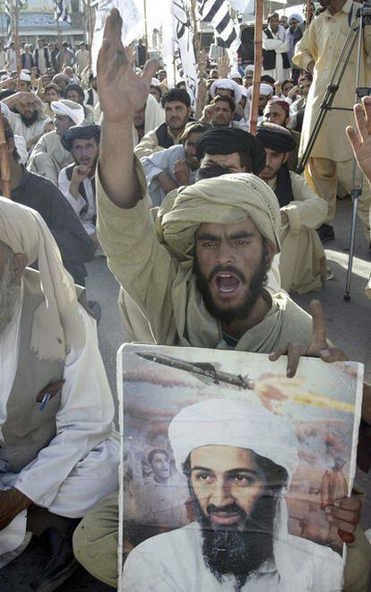 Protesta contra las fuerzas de EE UU, ayer en Quetta (sur de Pakistán), donde un millar de personas se manifestaron al grito de "¡muerte a América!".
