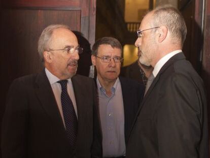 Santiago Muñoz Machado, Jordi Sevilla y Joan Ridao.