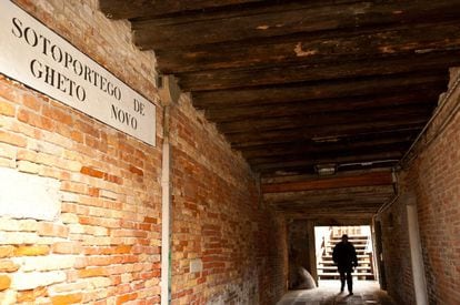 La celebración de los 500 años del gueto de Venecia incluirá una gran exposición sobre su historia en el Palacio Ducal, visitas al Museo Judío y las sinagogas, recién restauradas, y la representación de 'El mercader de Venecia', de Shakespeare.