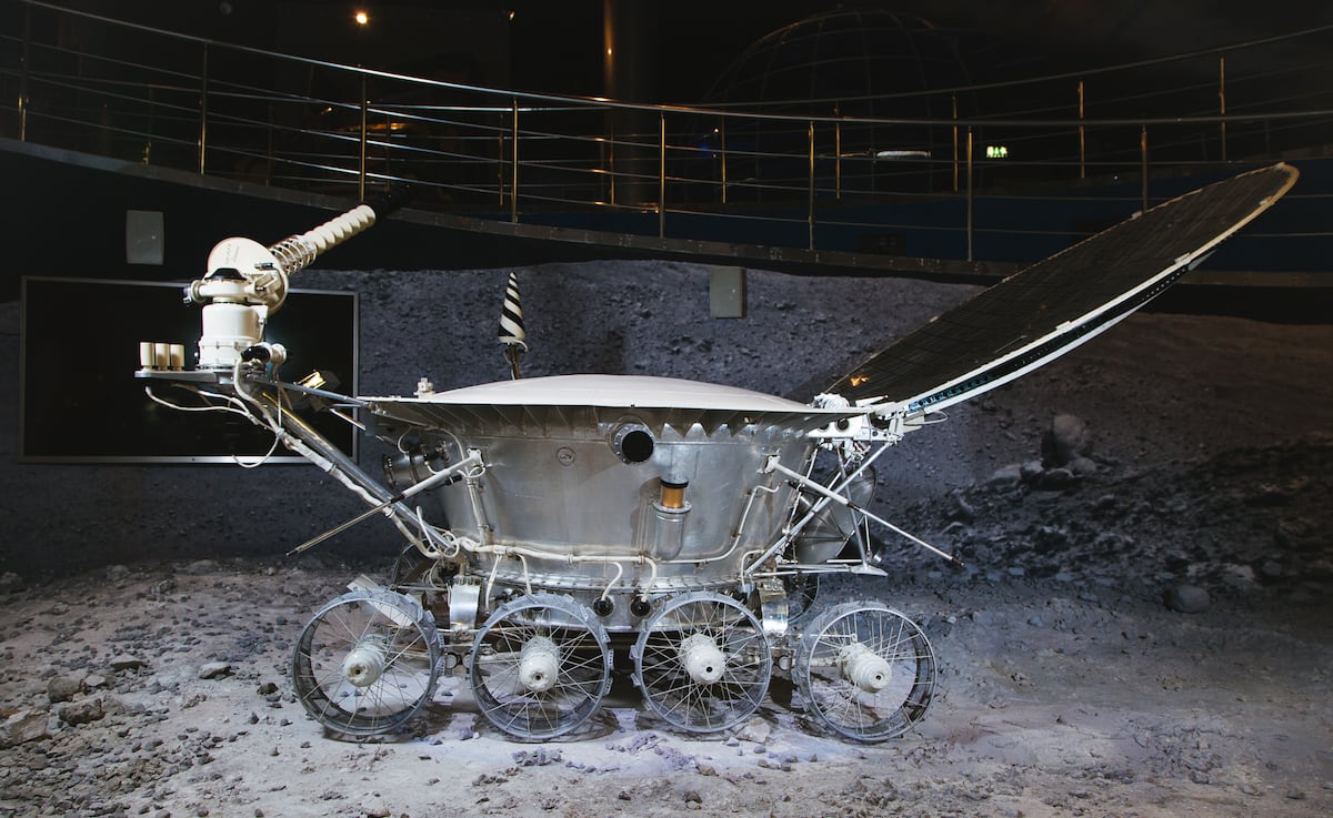 La nueva carrera espacial resucita la épica de los robots lunares medio siglo después | Ciencia