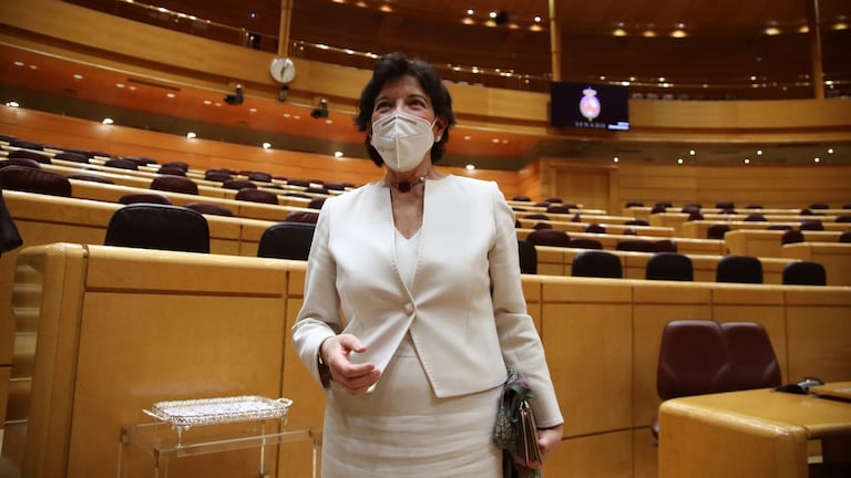 La ministra de Educación, Isabel Celaá, este miércoles en el Senado.