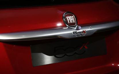 Logo de Fiat en el maletero del modelo 500X