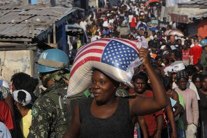 La vida en Puerto Príncipe regresa lentamente a una relativa normalidad