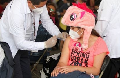 Coronavirus: Vacunación a menores de 15 a 17 años sin comorbilidades:  registro y todo lo que debes saber | EL PAÍS México