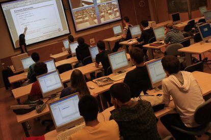 Estudiantes en un aula de la Universidad Carlos III.