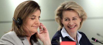 Las ministras de Empleo de Espa&ntilde;a y Alemania, F&aacute;tima B&aacute;&ntilde;ez (izquierda), y Ursula von der Leyen, el pasado 21 de mayo