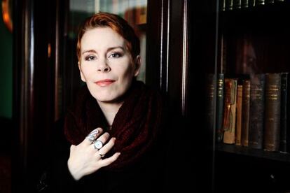 La novelista Tana French, retratada en 2019 en Dublín.
