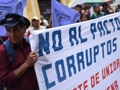 Protesta contra el presidente Jimmy Morales esta semana en Guatemala.