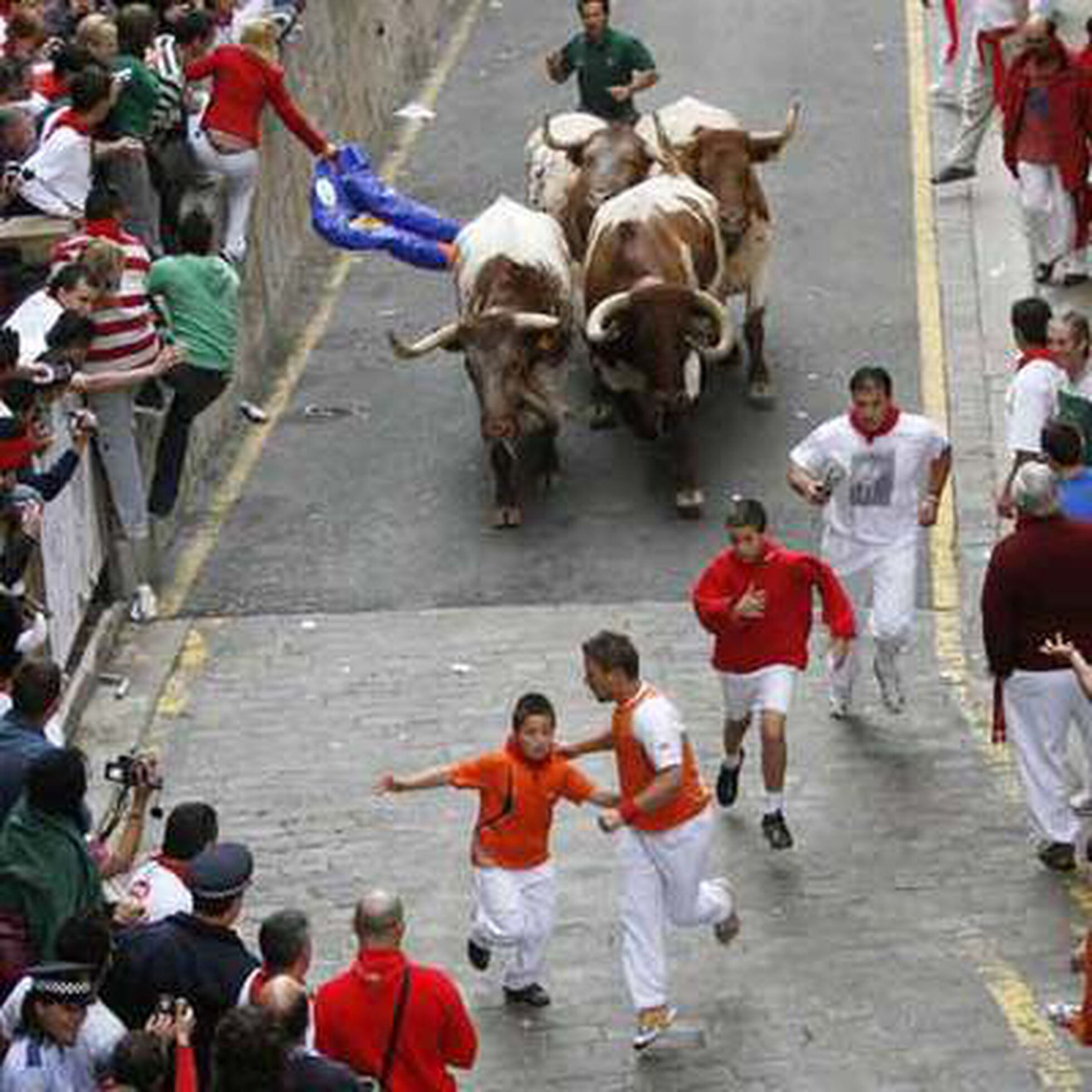 Absuelto el padre que corrió los Sanfermines con su hijo | Noticias de  actualidad | EL PAÍS