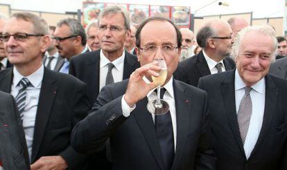 Fran&ccedil;ois Hollande durante su visita a Chalons-en-Champagne.