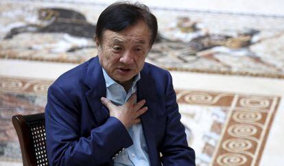 El fundador de Huawei, Ren Zhengfei, durante una entrevista en Shenzhen este martes.