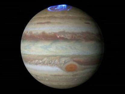La NASA detecta auroras boreales en un polo de Júpiter.