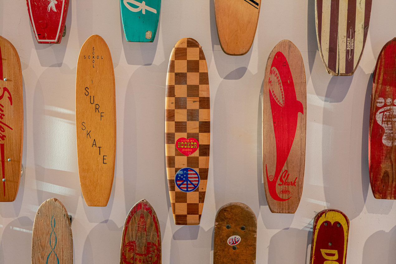 Skates de la colección privada de Sören Manzoni que se pueden ver en Casa Seat.
