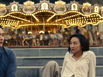 Teo Yoo y Greta Lee, en 'Vidas pasadas'.