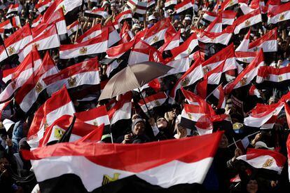 Los partidarios de Morsi tambi&eacute;n han salido a la calle y se han concentrado en Nasser City para manifestar su apoyo al presidente egipcio. 