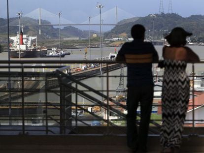 La esclusa de Miraflores del Canal de Panam&aacute;.