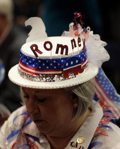 Uno de los muchos tocados y sombreros que se ha visto en la Convención de Tampa.
