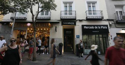 Hotel de la cadena Sidorme, que ha mudado su domicilio social de Barcelona a Madrid, en la calle Fuencarral.