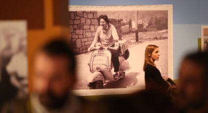 Una de las imágenes de la exposición dedicada a Gloria Fuertes en Madrid.