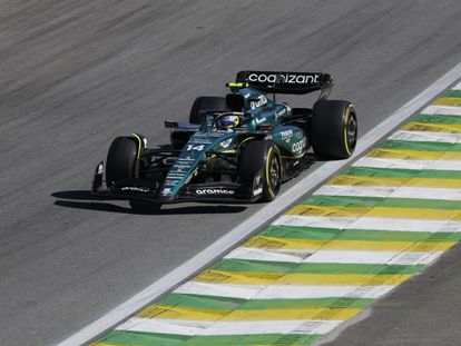 Fernando Alonso durante el Gran Premio de Brasil.