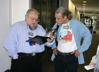 George R. R. Martin y Alejo Cuervo, en 2005.